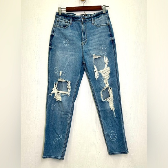Hollister - Smiley Face Distressed Stonewashed Smiley Print Jeans Size 28 - Picture 1 of 13